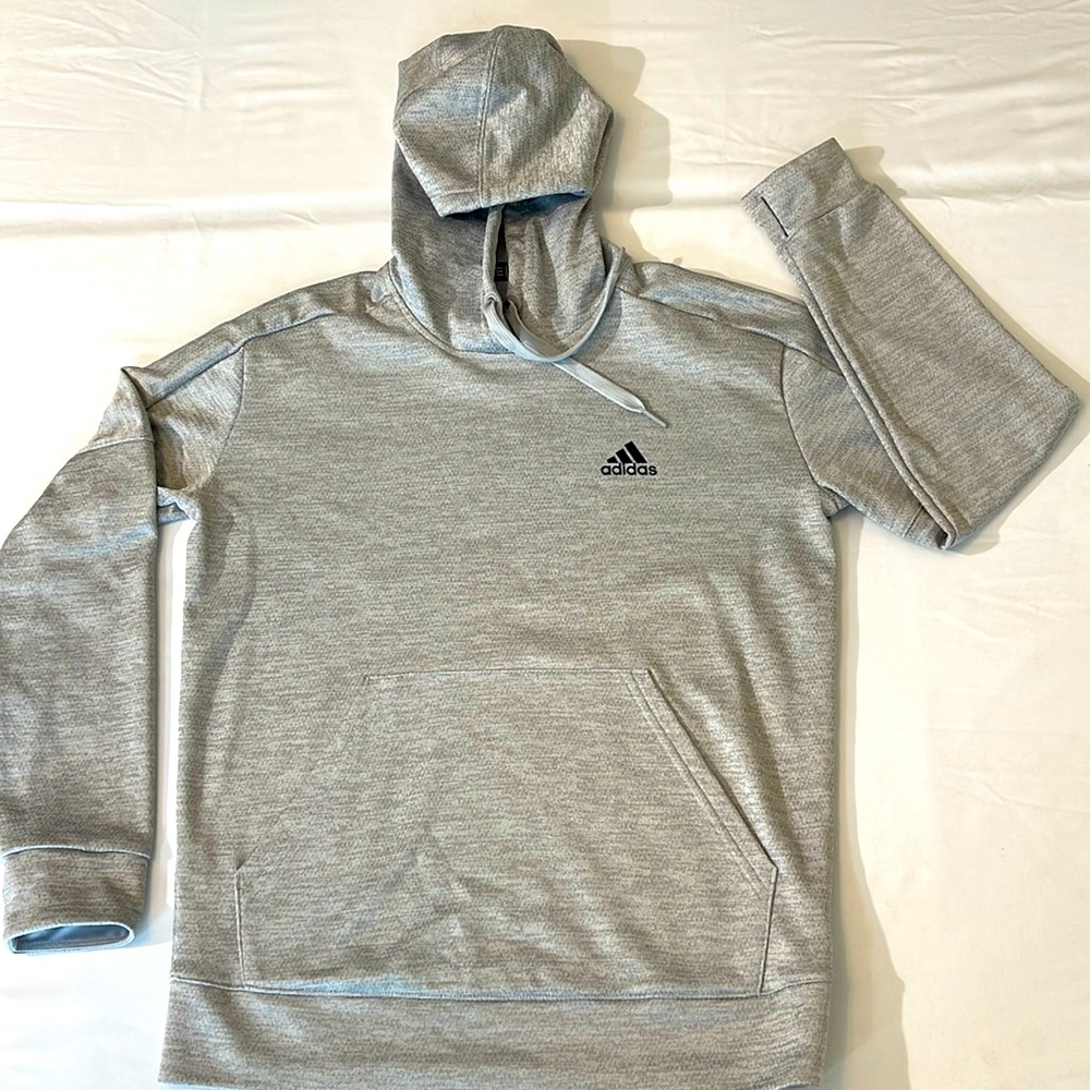 ADIDAS SWEATSHIRT WOMENS M BUT LOOKS LIKE A SMALL VERY GOOD PREOWNED CON…